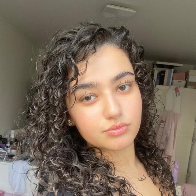 Babysitter in Düsseldorf: Ayse Naz