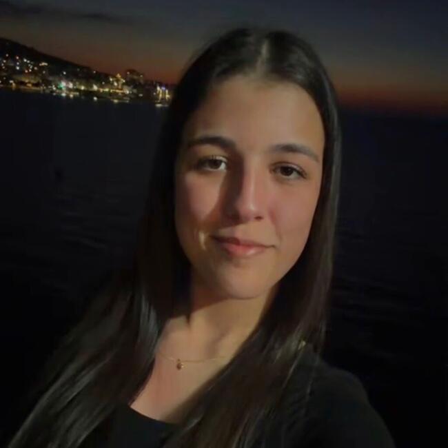 Baby-sitter à Dijon: Elsa