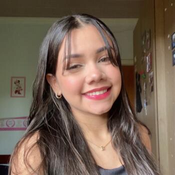 Babysitter Manaus: Beatriz