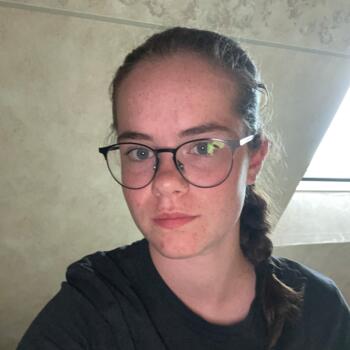 Babysitter in Ivry-sur-Seine: Jade