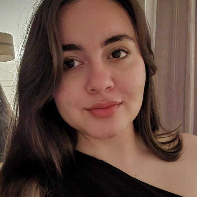 Babysitter in Bombarral: Lavinia