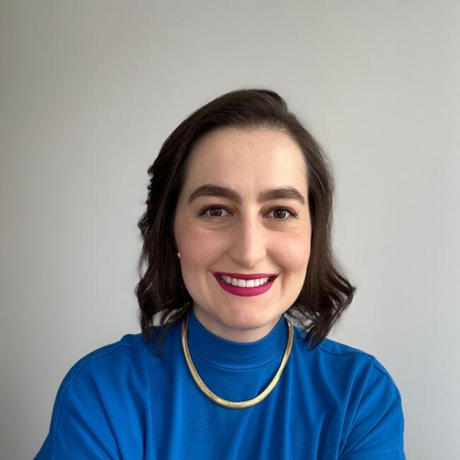 Babysitting job in Curitiba: Elaine