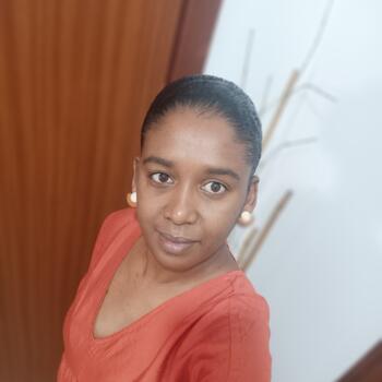 Babysitter em Amadora: Naldina