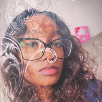 位于Singapore Island的临时保姆: Shretta