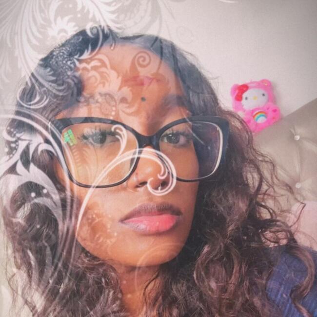 位于Singapore Island的临时保姆: Shretta