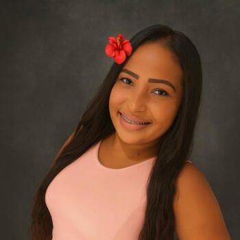 Babysitter in Alhandra: Erika Daniella