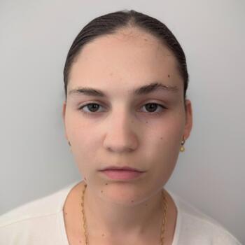 Babysitter in Lille: Ines