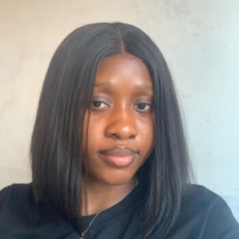 Babysitter Vienna: Oluwanifemi