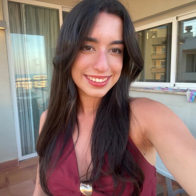 Babysitter in Lisbon: Rita