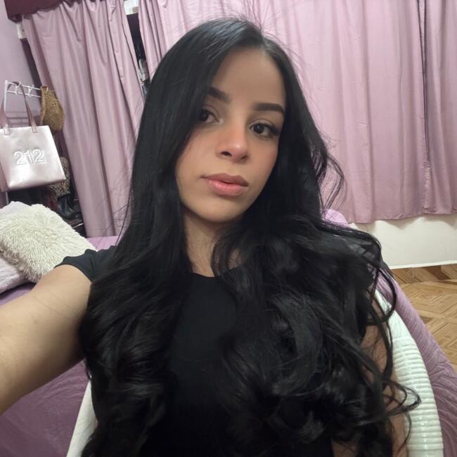 Babysitter in Miami Springs: Alma Lizeth