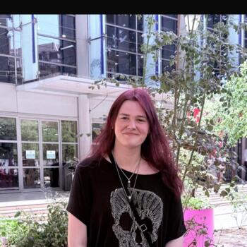 Babysitter in Cleckheaton: Eden