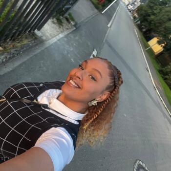 Babysitter in Differdange: Mikelly