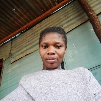 Babysitter in Avon: A