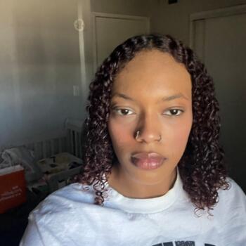 Babysitting job in Phoenix: babysitting job Jade