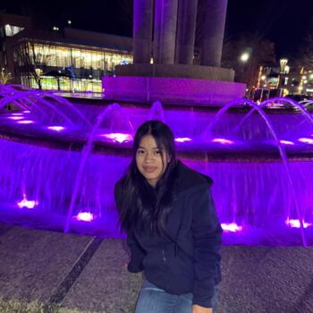 Babysitter Raleigh: Yeily