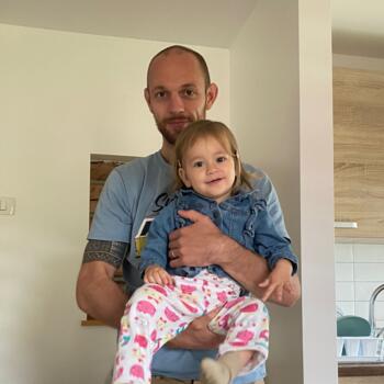 Δουλειά για babysitter στην περιοχή Βερολίνο: δουλειά φύλαξης παιδιών Roel