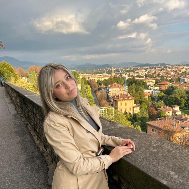 Babysitter a Brembate di Sopra: Giulia