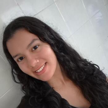 Babá Guarapuava: Gisele