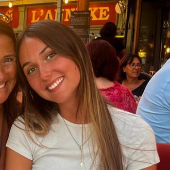 Babysitter Ottignies-Louvain-la-Neuve: Lea