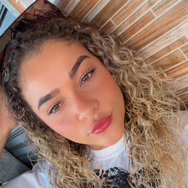 Babysitter in Serra: Samara