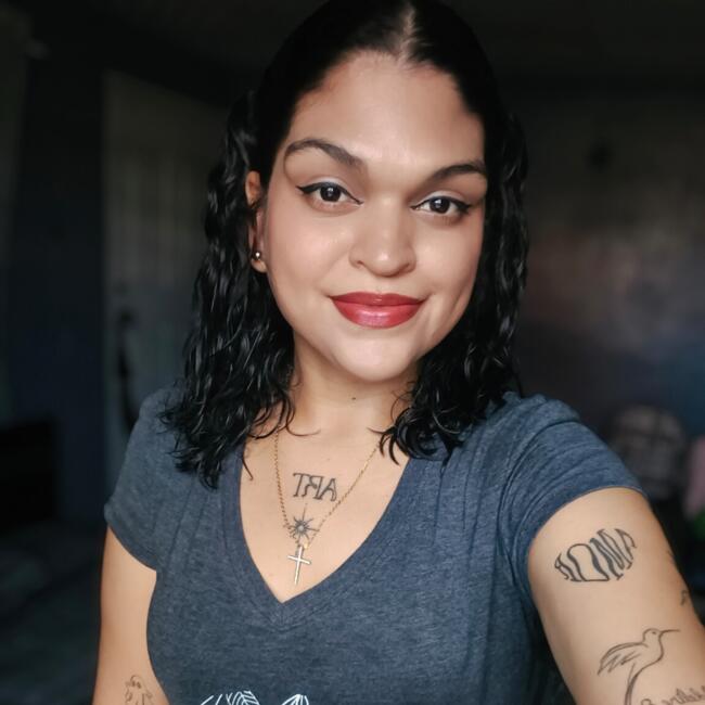 Babysitter in San Miguelito: Angela