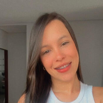 Babá em Caruaru: Maria Eduarda Santos de Souza