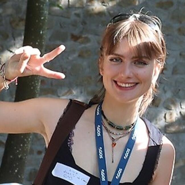 Babysitter in Challes-les-Eaux: Nina