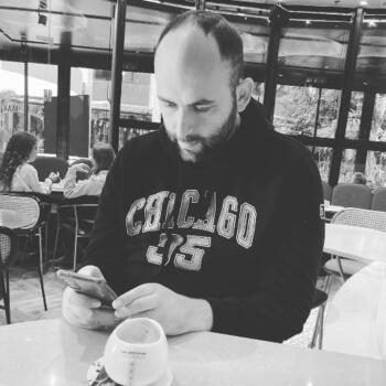 הורה חיפה: Valery