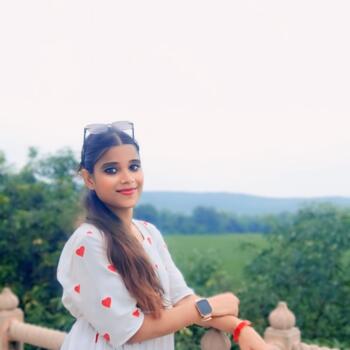 वाराणसी में बेबीसिटर: Kinjal.