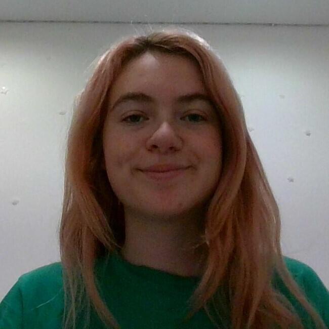 Babysitter in Chazelles-sur-Lyon: Emeline