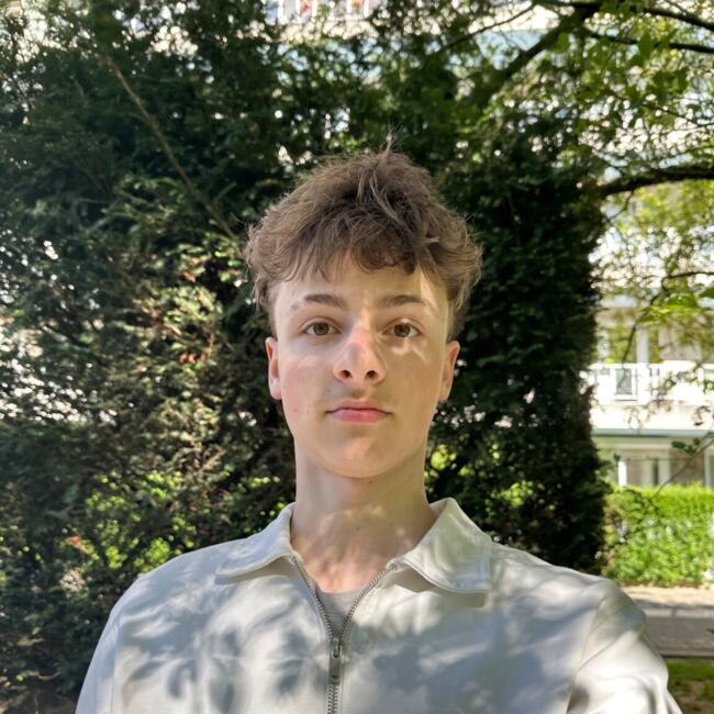 Babysitter in Woluwe-Saint-Lambert: Jonas