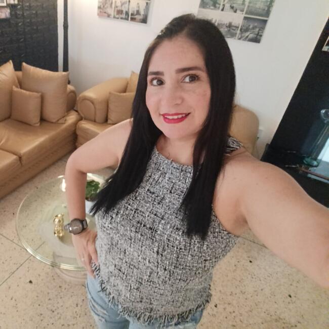 Babysitter in Caracas: Donna