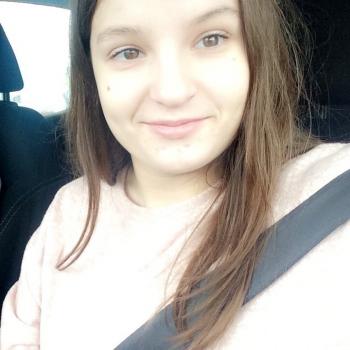 Baby-sitters à Tours: Lucy