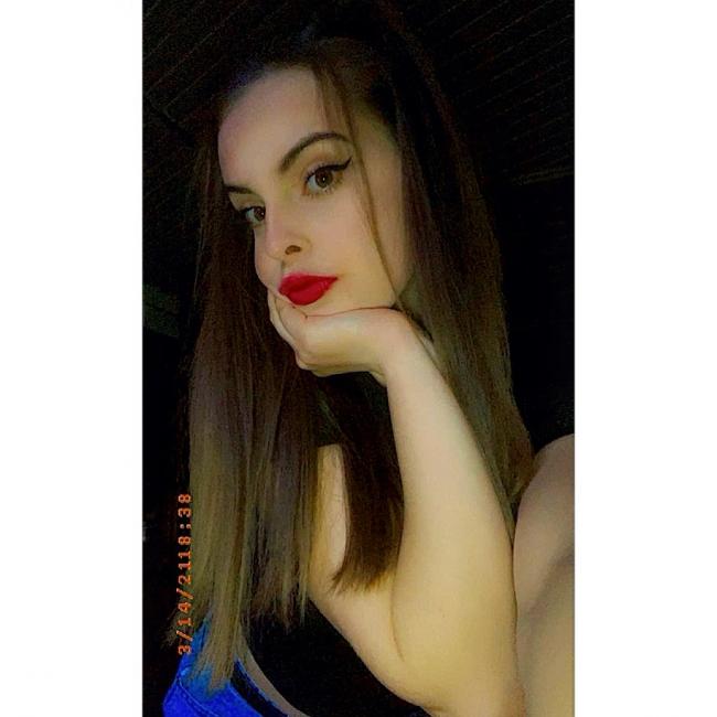 Babysitter in Mons: Jade