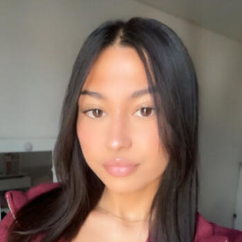 Babysitter in Solliès-Pont: Elissa habib