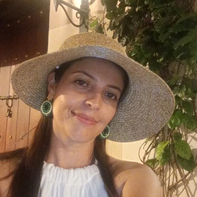 Babysitter in Medellín: Elizabeth