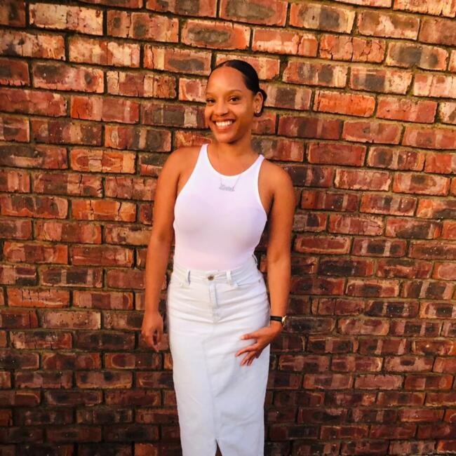 Babysitter in Port Elizabeth: Erin