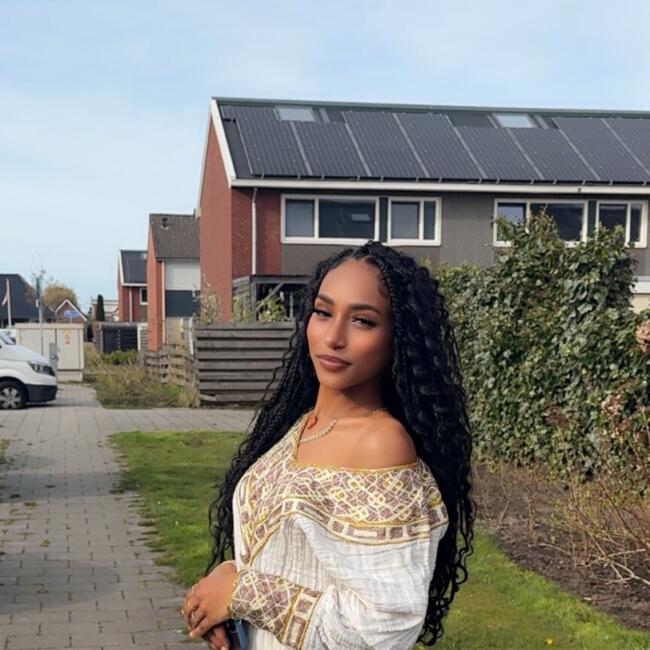 Babysitter in Eindhoven: Derin