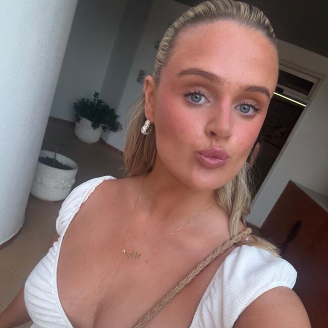 Babysitter in Melbourne: Megan