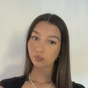 Babysitter in Salouël: Ines