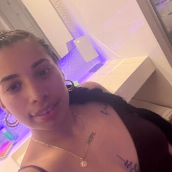 Babysitting job in Las Lagunas (La Altagracia): babysitting job Laira