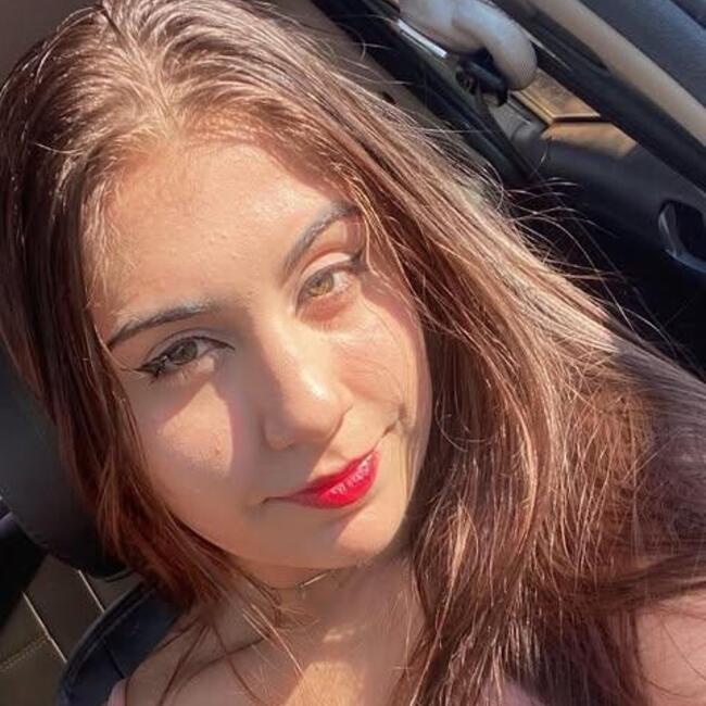 Babysitter in Curitiba: Karla