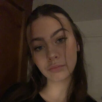 Babysitter in Tarbes: Elena