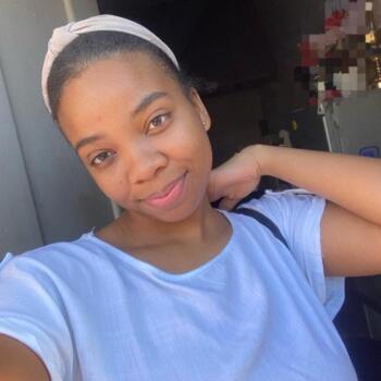 Niñera en Matosinhos: Neyla