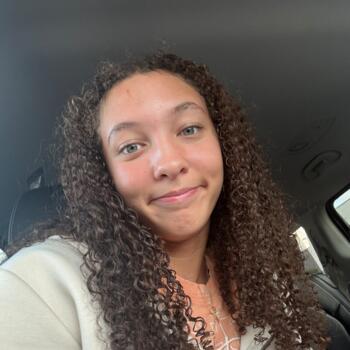 Babysitter in Denham Springs: Baylee