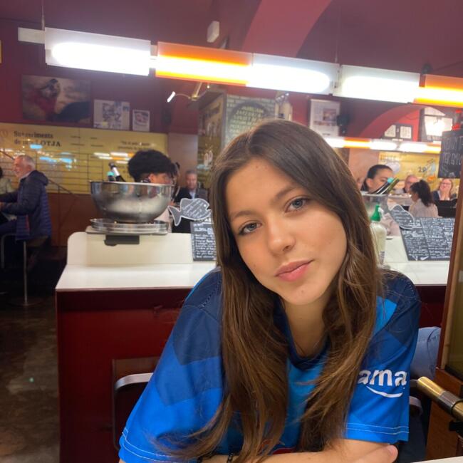 Babysitter in Ferney-Voltaire: Margot