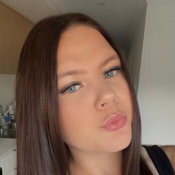Babysitter in Brisbane: Ella