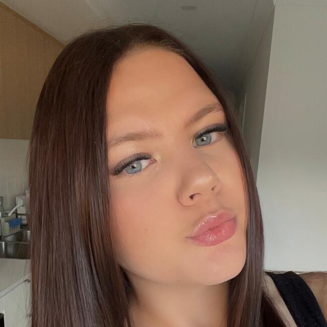 Babysitter in Brisbane: Ella