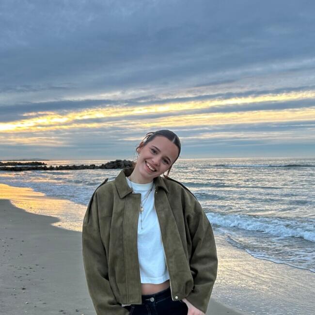 Babysitter in Montpellier: Coralie