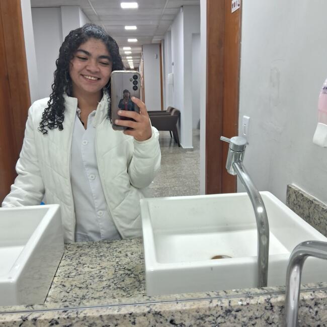 Babá em Cotia: Gizelma aroucha viegas